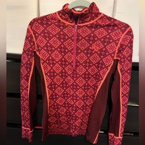 Ski/snowboard mid-layer top 3/4 zip. Like new